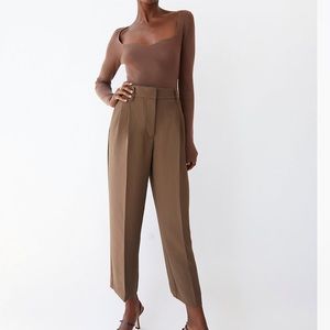 Aritzia Effortless Cropped Pants